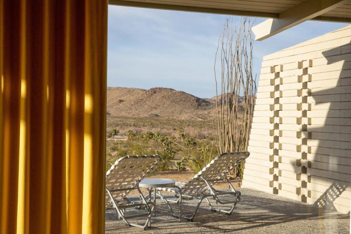 The Bungalows By Homestead Modern Joshua Tree Exterior foto